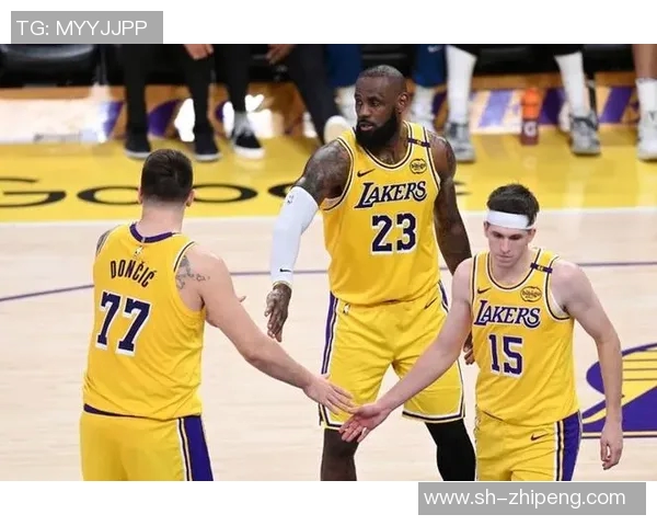 2008年湖人队与爵士队季后赛对决回顾及精彩瞬间分析