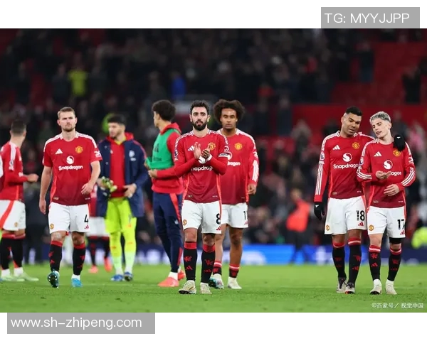 巴塞罗那与曼联激战正酣球迷热议精彩瞬间与战术分析