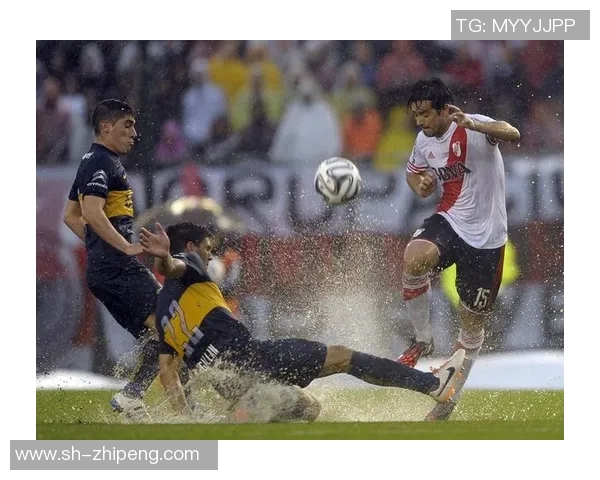 帕梅拉斯与米米竞技激战正酣谁能在这场对决中笑到最后