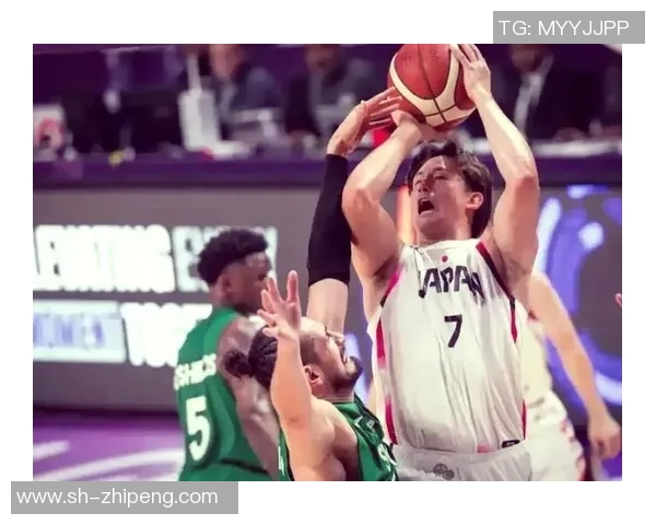 黎巴嫩与中国男篮赛场冲突引发热议球员打架事件背后的真相揭秘