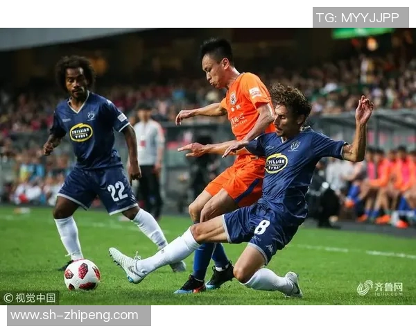 鲁能与奥克兰城精彩对决集锦回顾展现足球魅力与激情瞬间